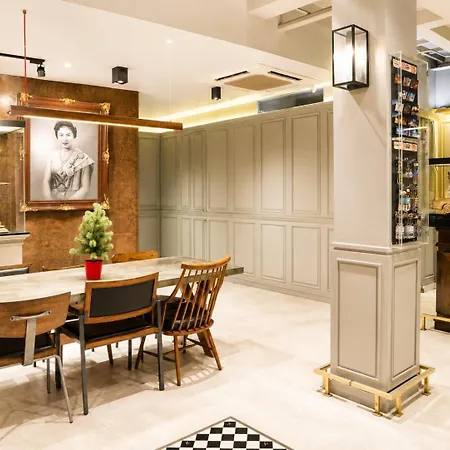 Trang Hotel, Bangkok