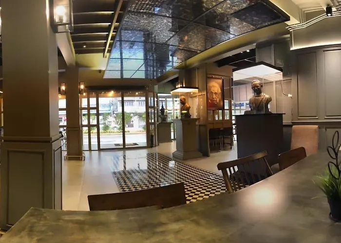 Swana Hotel 3*