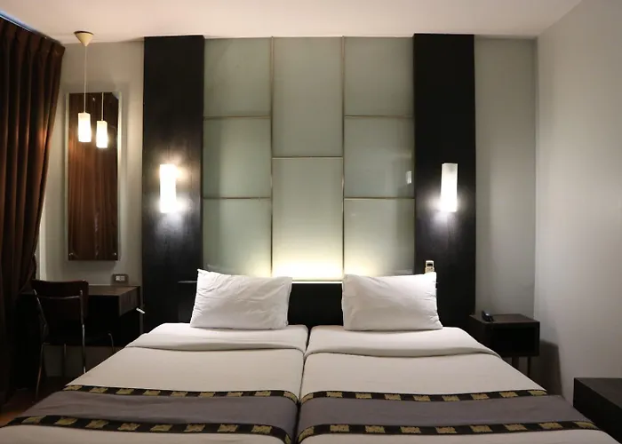 Hotel Swana 3*